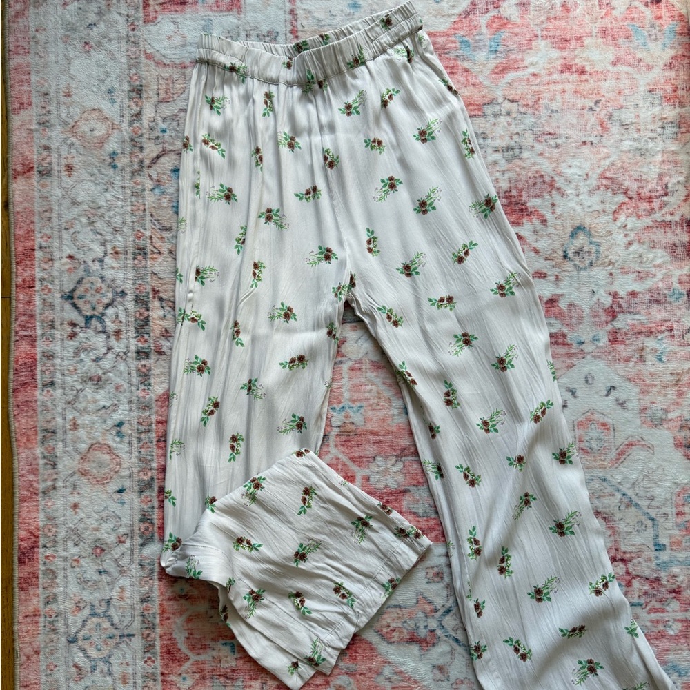 Sleeper
Blossom-print trousers
size s